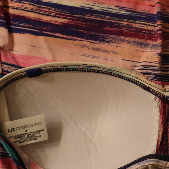 LIZ CLAIBORNE Tankini top size 8 - Picture 5 of 7